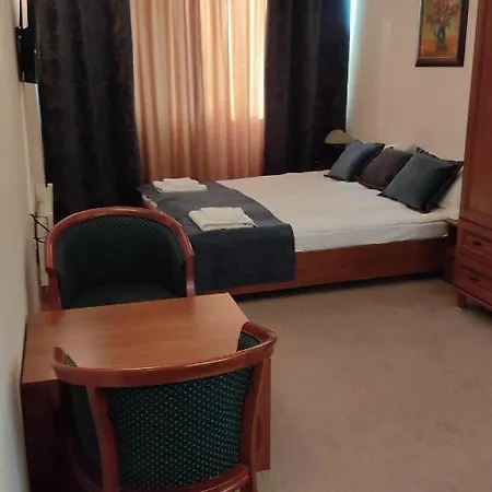 Annett At Emerald * Μπάνσκο